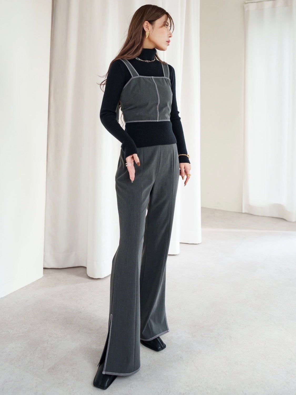 Slit Turtle Knit Top
