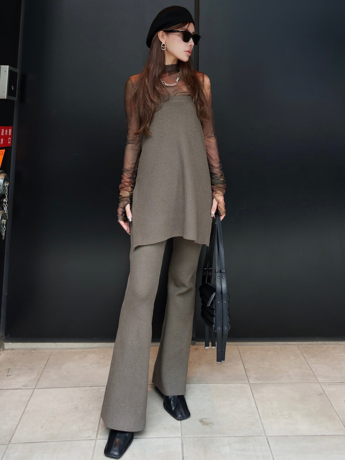 MODEL:159cm<br>COLOR:ブラック