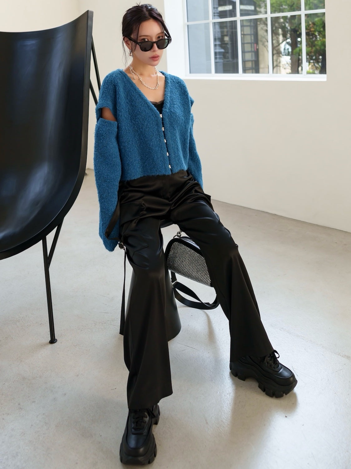 MODEL:159cm<br>COLOR:ブルー