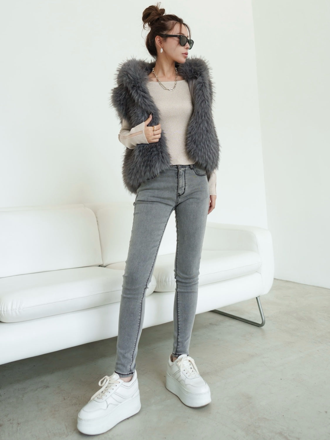 MODEL:159cm<br>COLOR:グレー