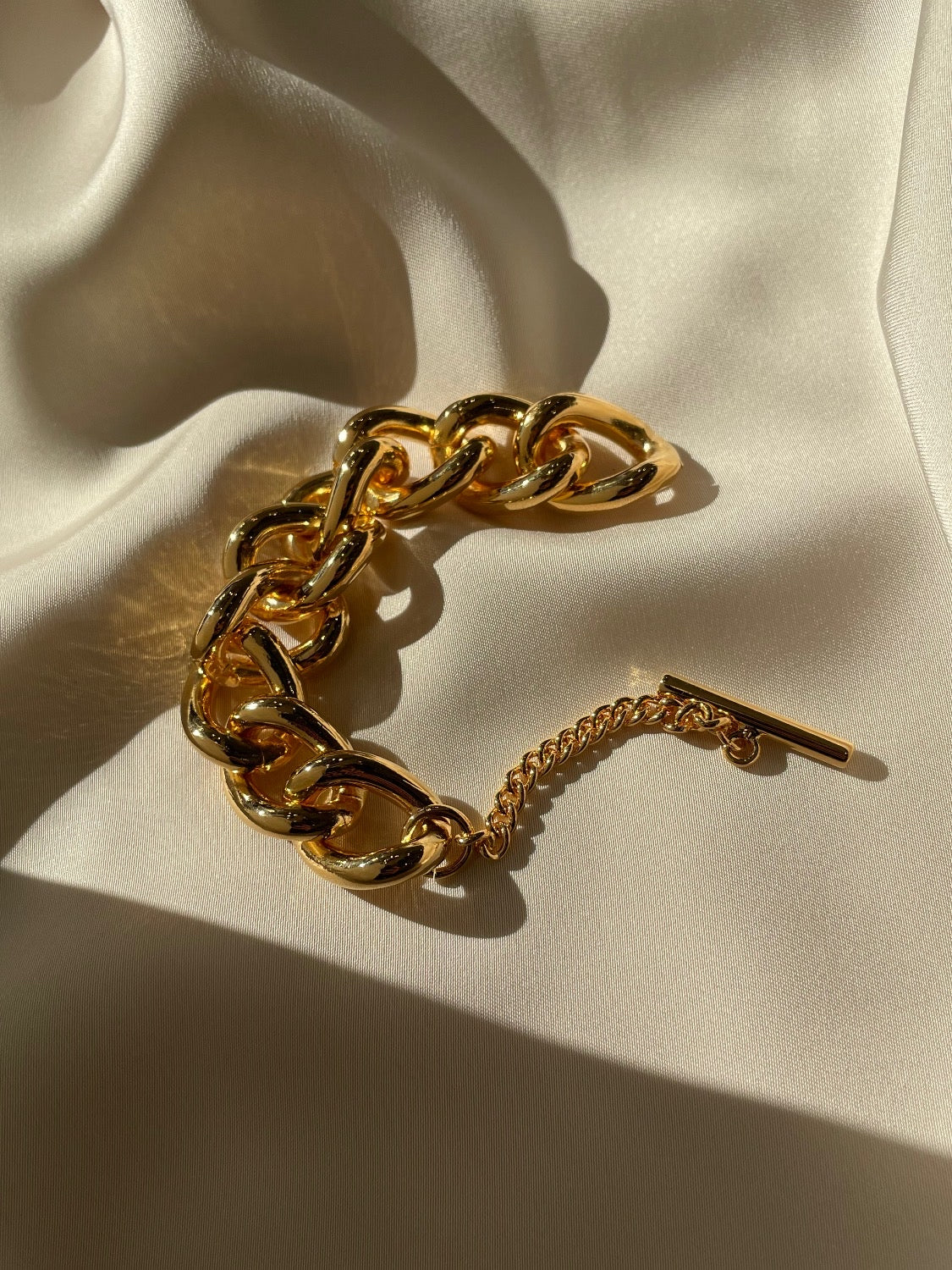 Volume マンテル ブレスレット