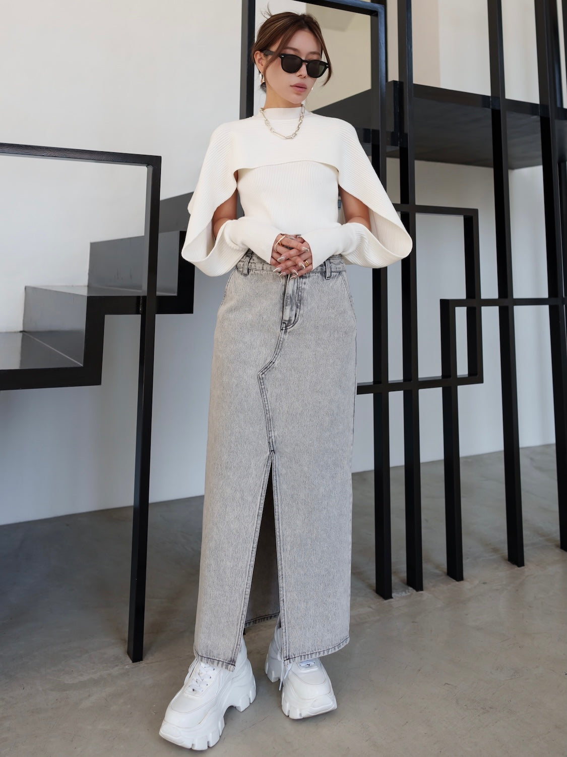 MODEL:159cm<br>COLOR:ライトグレー