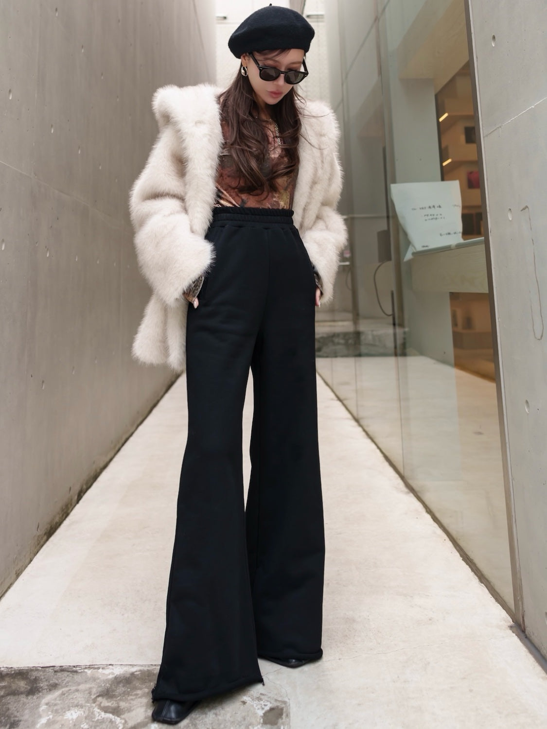 Cut-off Sweat Wide Pants
