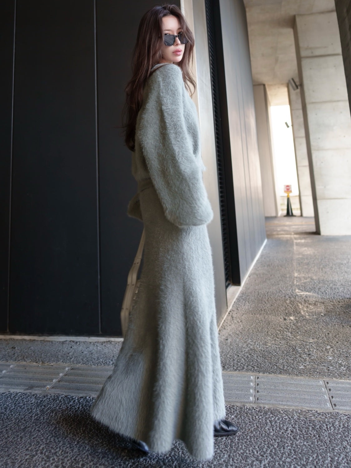 MODEL:159cm<br>COLOR:グレー