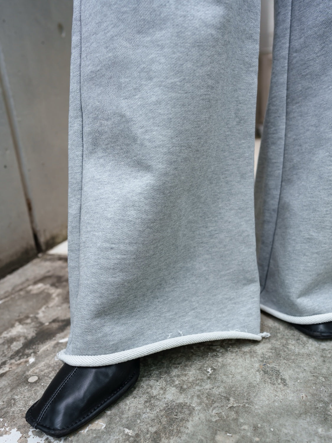 Cut-off Sweat Wide Pants