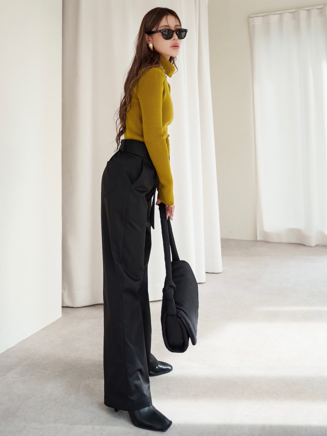 Slit Turtle Knit Top