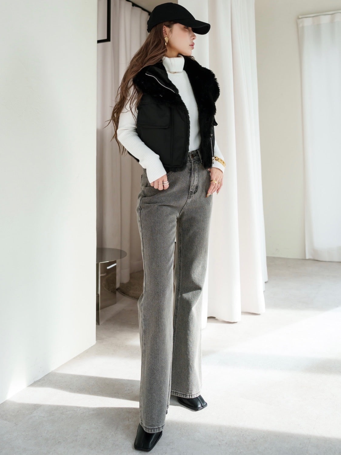 Slit Turtle Knit Top