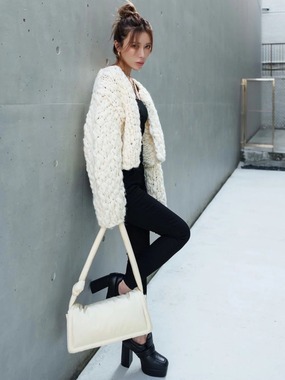 MODEL:159cm<br>COLOR:クリーム