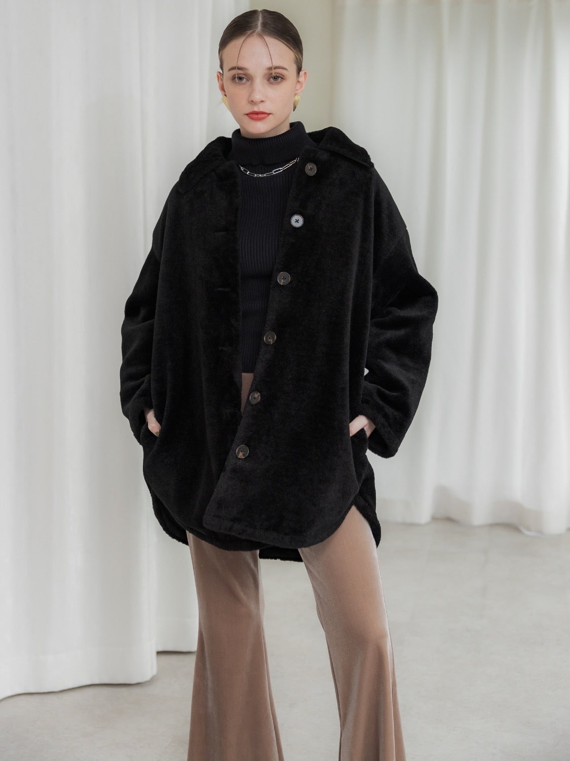 Slit Turtle Knit Top