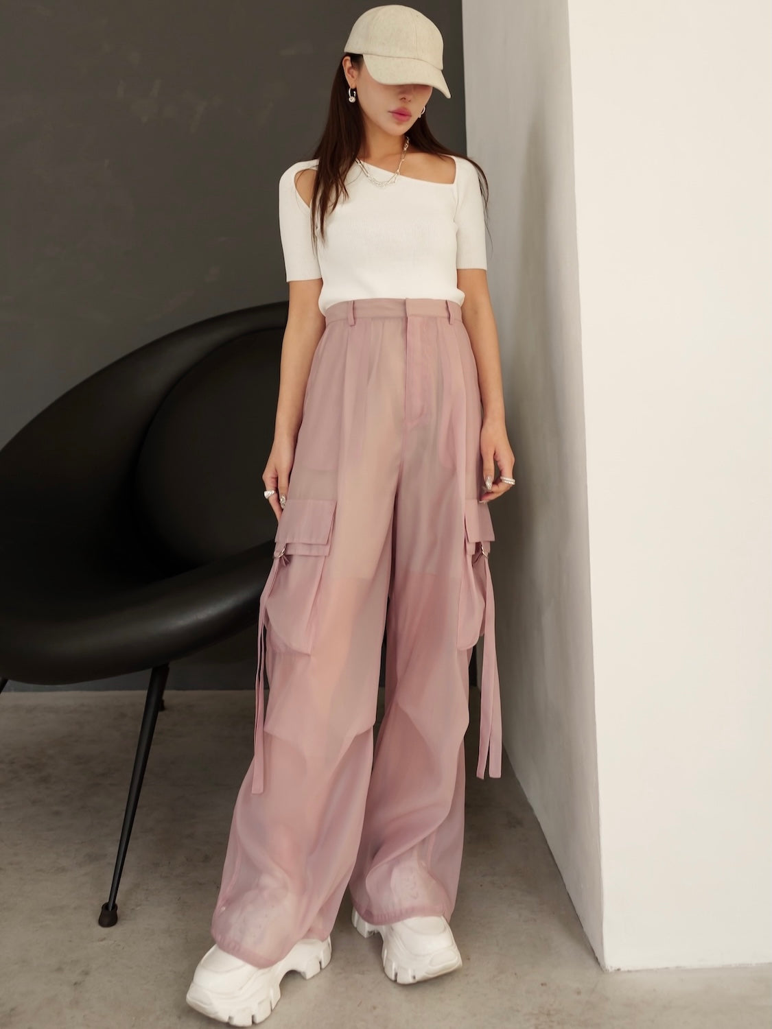 MODEL:159cm<br>COLOR:ホワイト