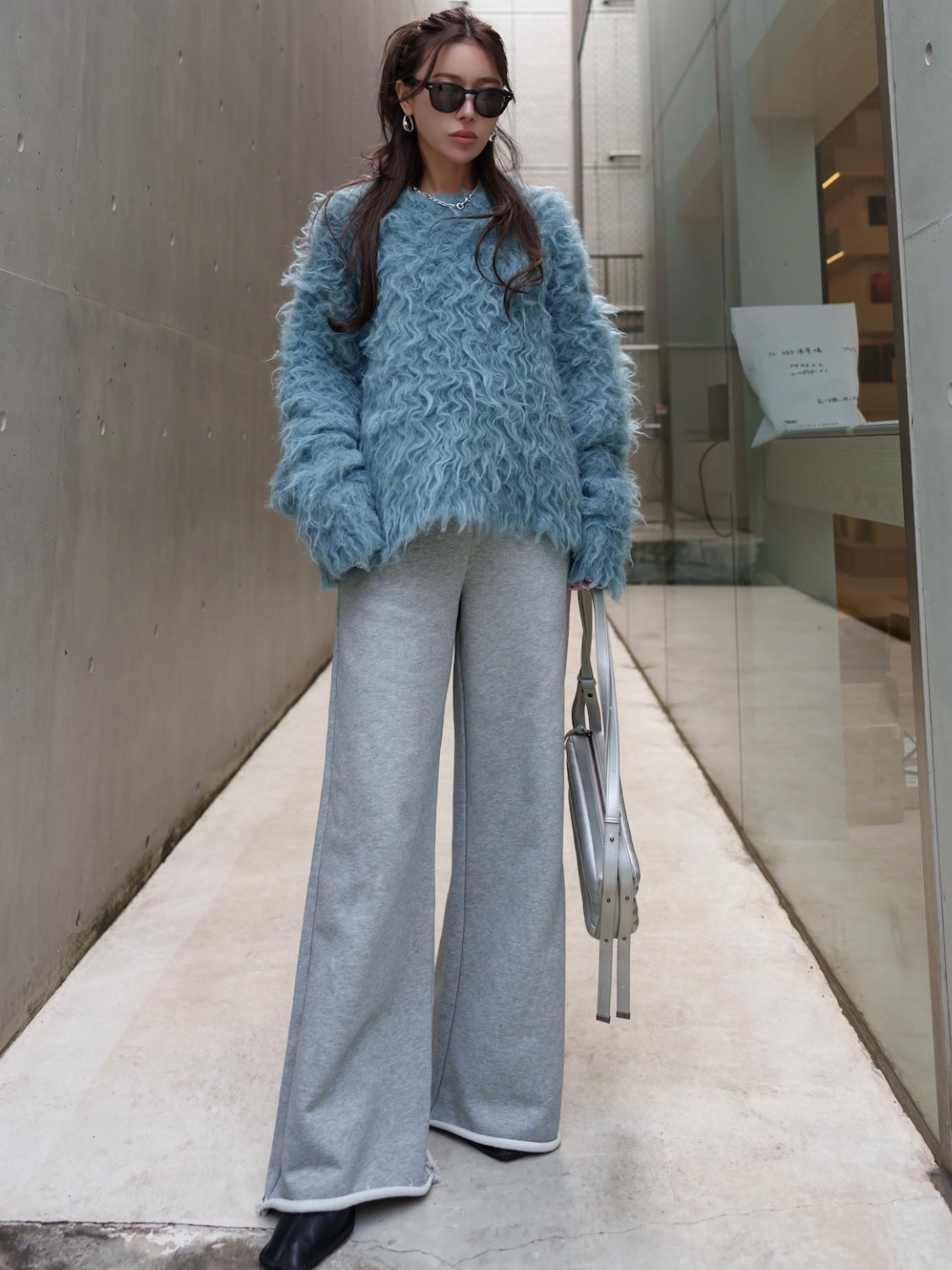 MODEL:159cm<br>COLOR:グレー