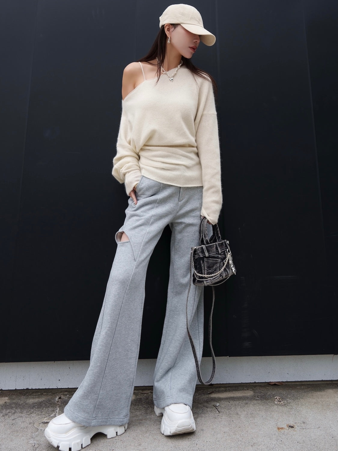 アシンメトリー ラクーン KNIT トップス