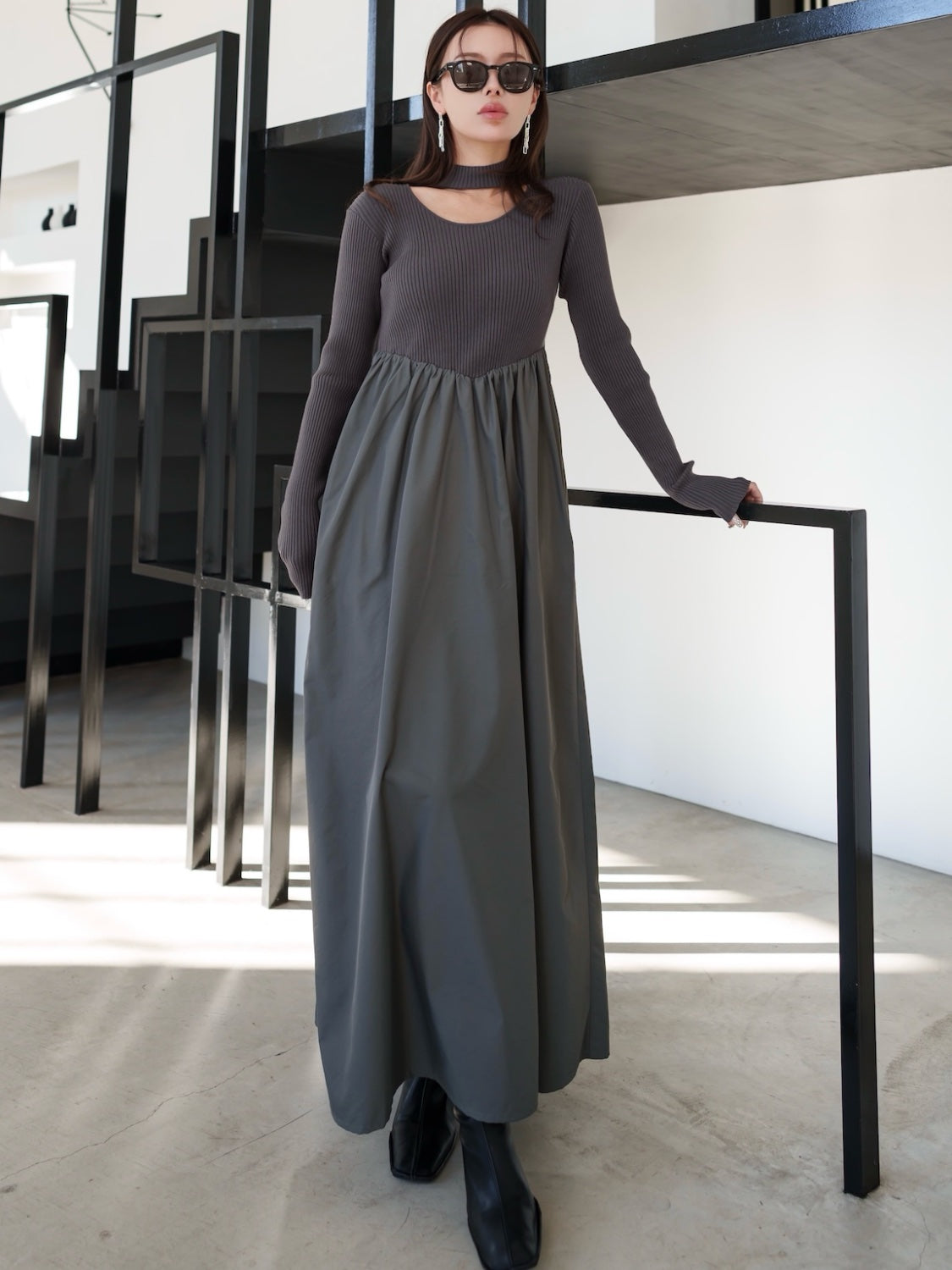 MODEL:159cm<br>COLOR:チャコール