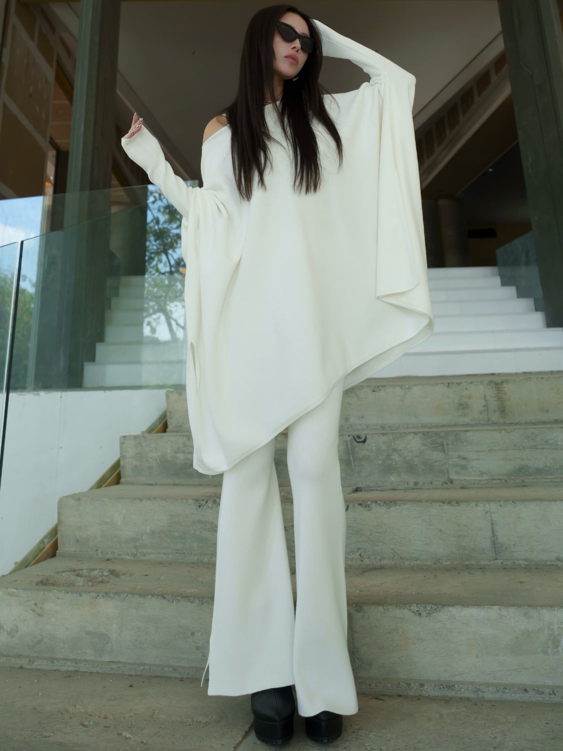 MODEL:159cm<br>COLOR:ホワイト