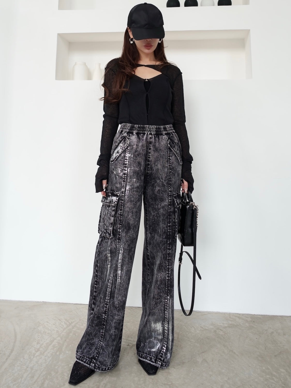 Ensemble-like cardigan and top