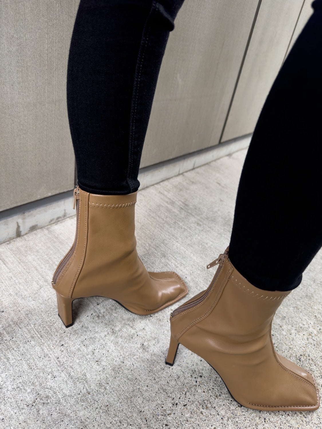 Eco-leather スクエア ショートブーツ