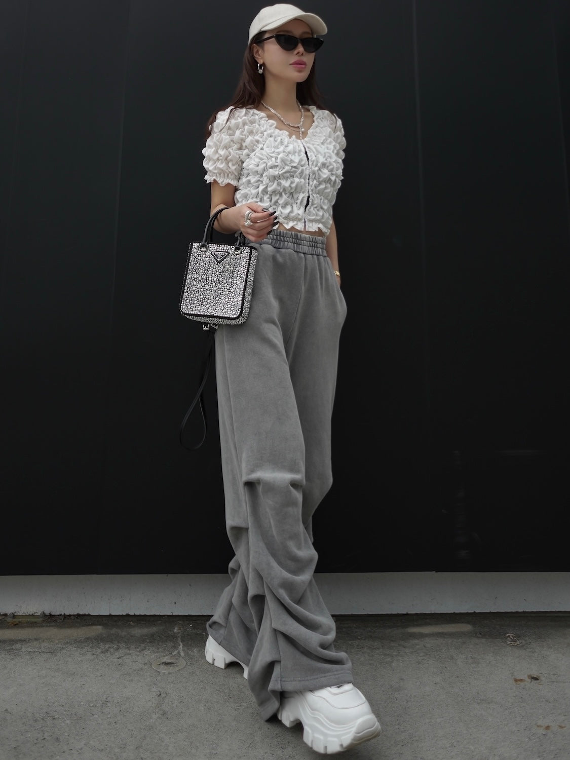 MODEL:159cm<br>COLOR:ライトグレー