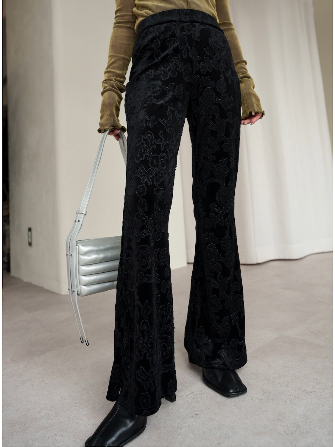 MODEL:159cm<br>COLOR:ブラック