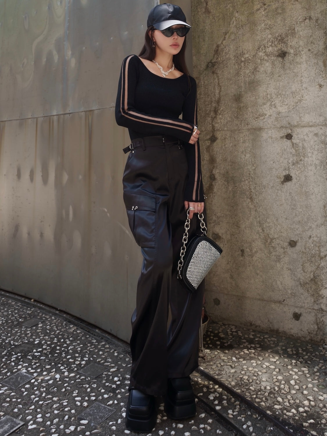 ピアスポケット Satin カーゴパンツ