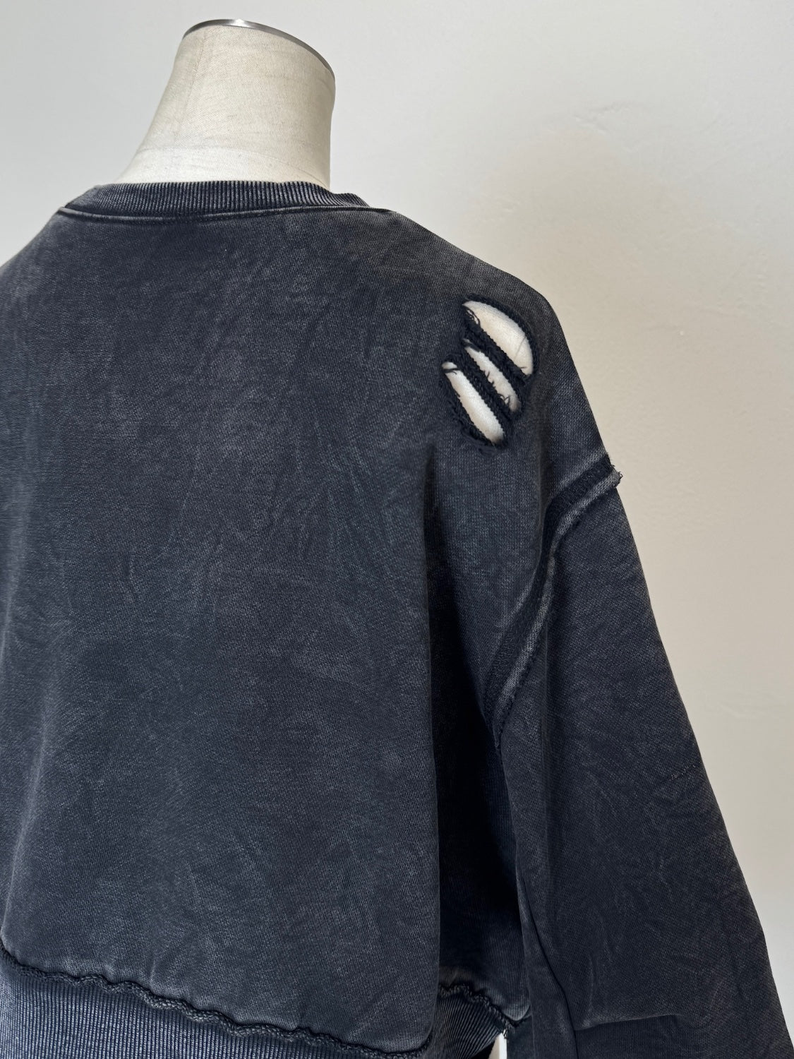 ピグメント Short ダメージ プルオーバー