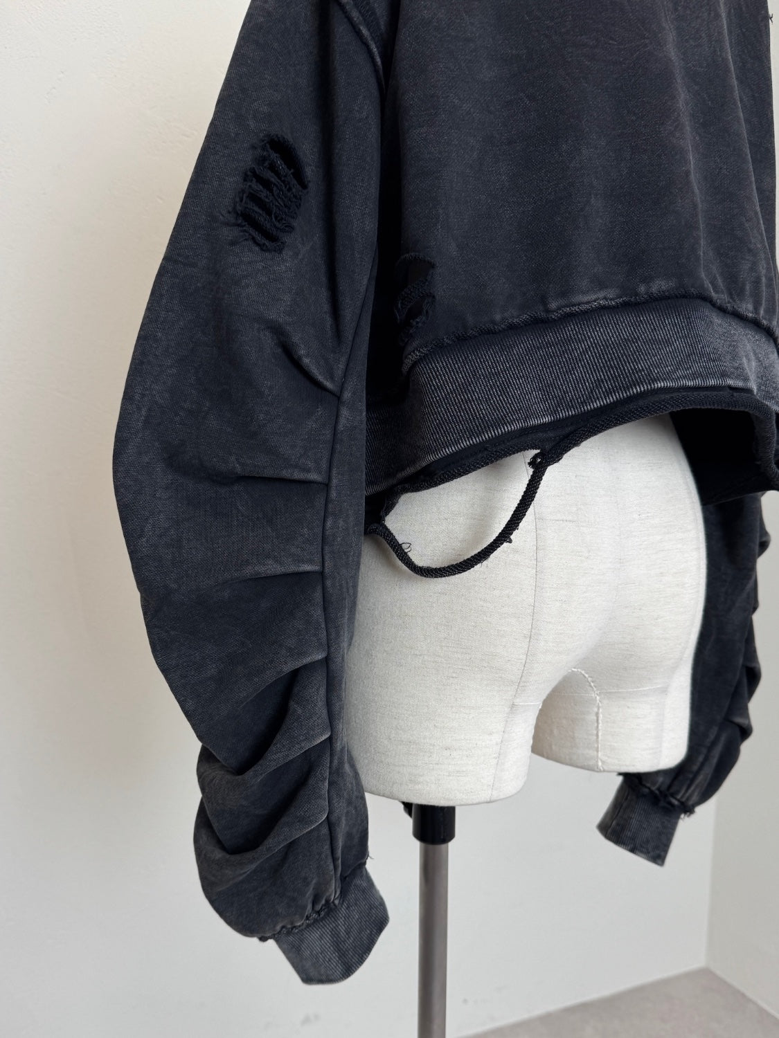 ピグメント Short ダメージ プルオーバー