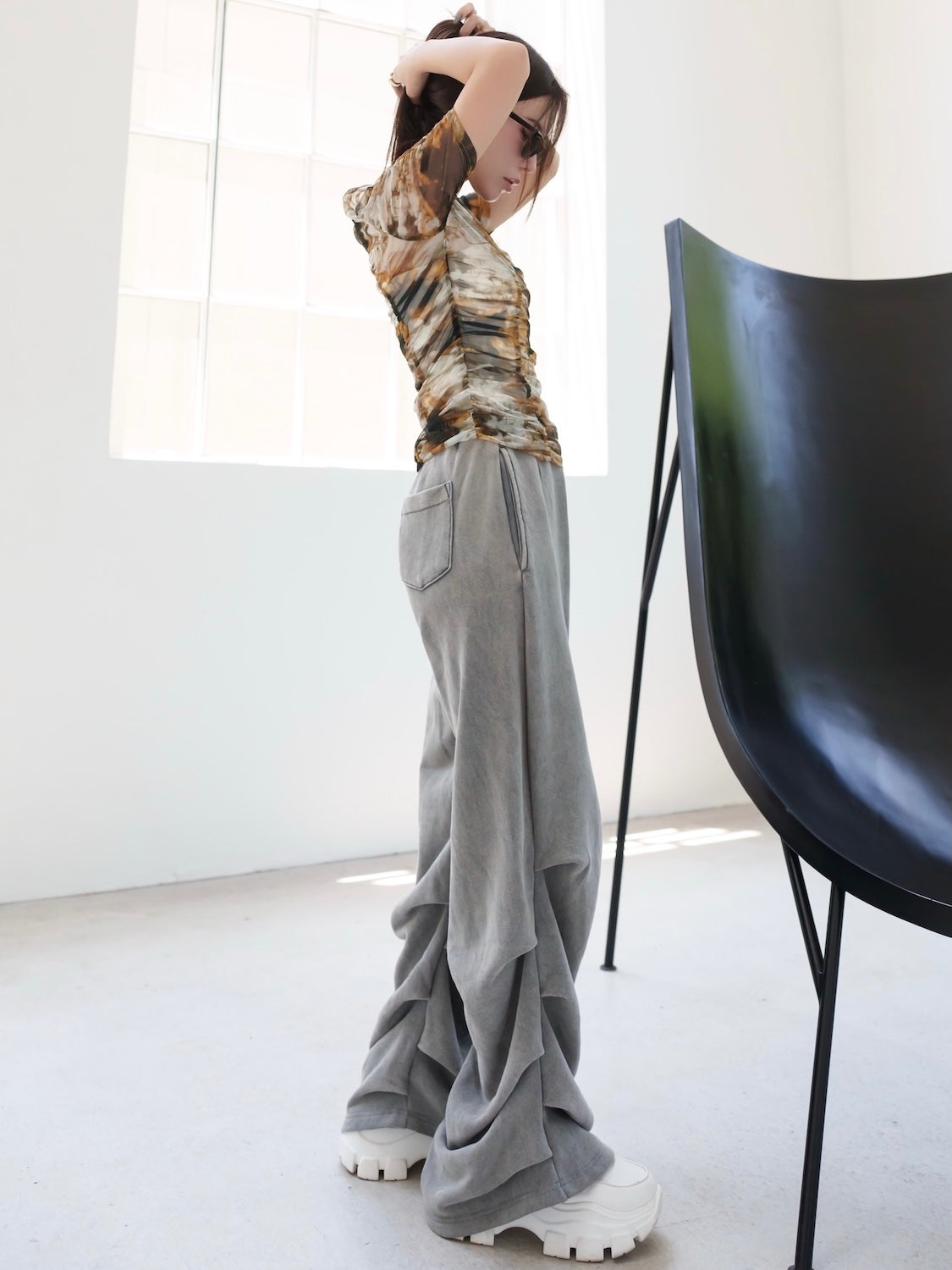 MODEL:159cm<br>COLOR:ライトグレー