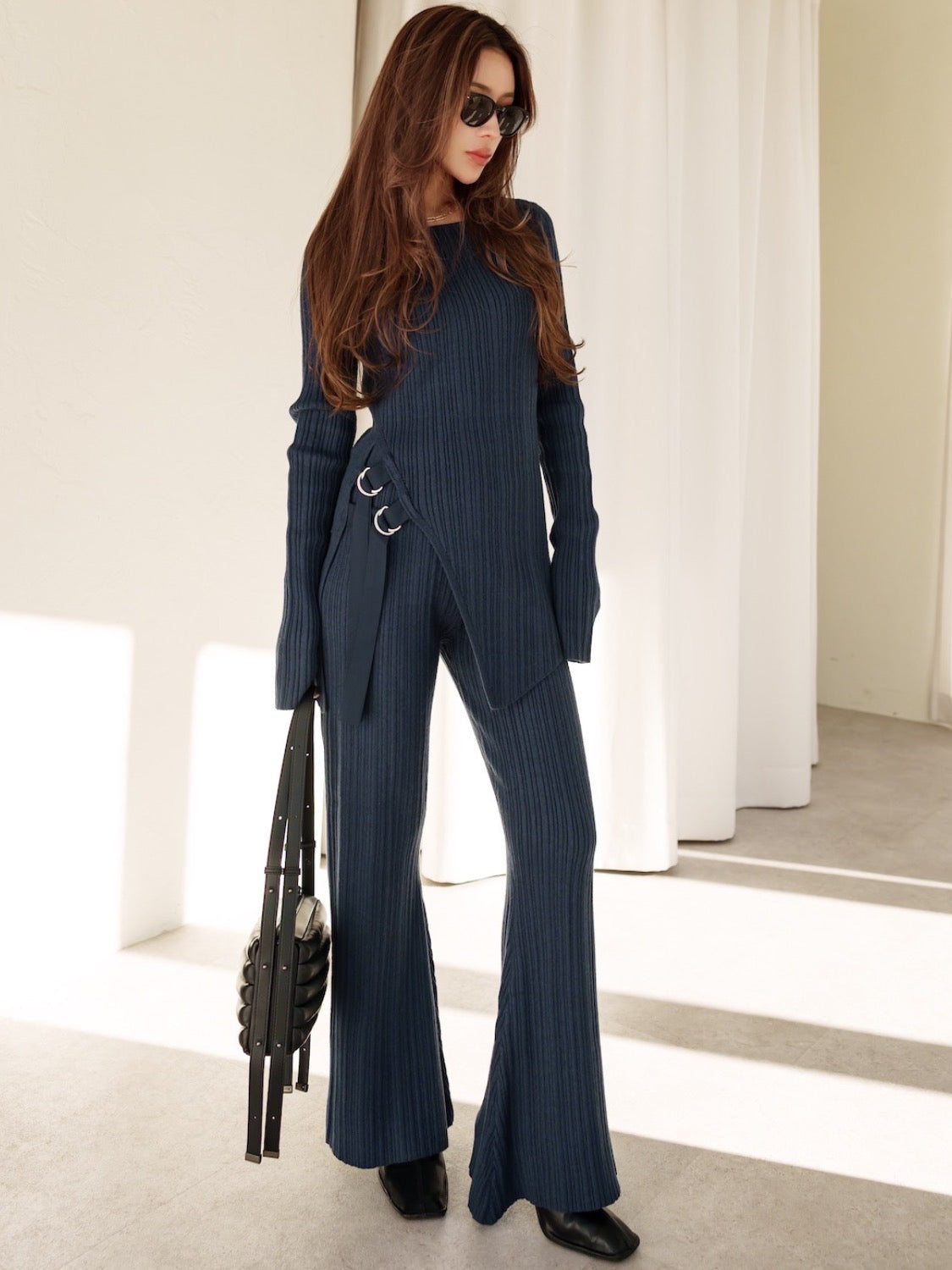 MODEL:159cm<br>COLOR:チャコールネイビー