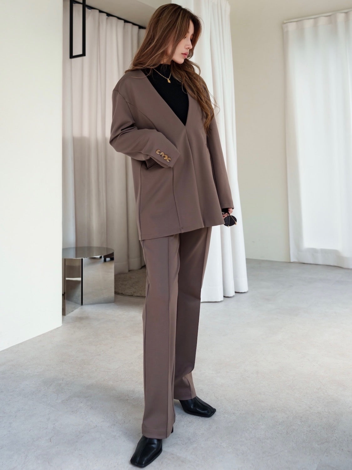 V-neck smooth set-up