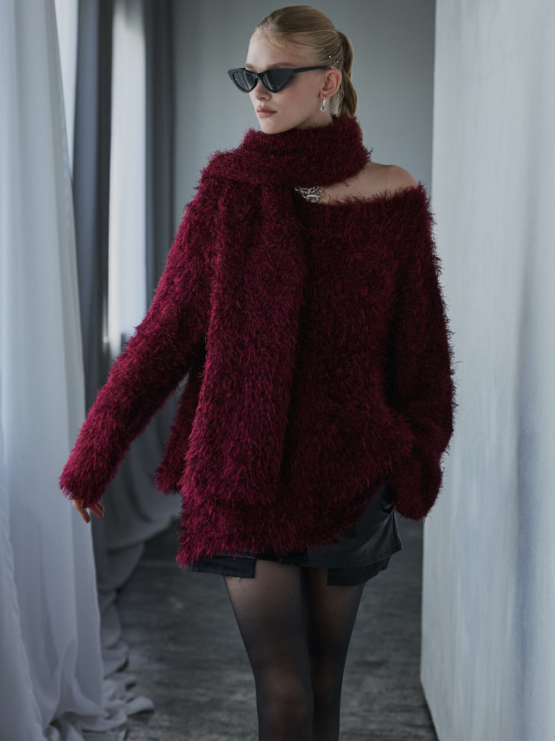 Vネック シャギーKNIT&マフラー Set