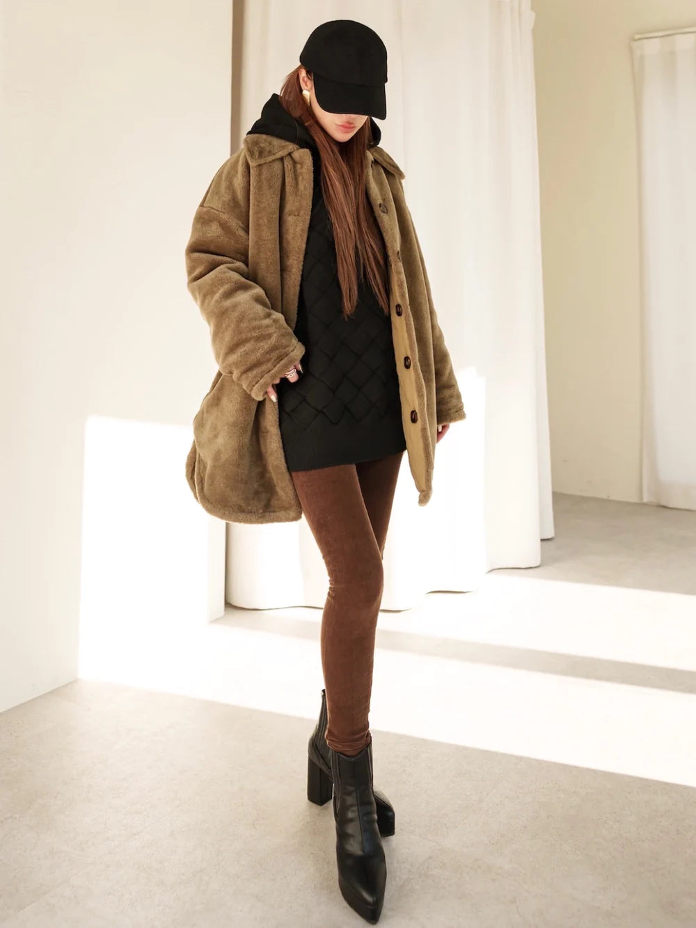 MODEL:159cm<br>COLOR:モカ