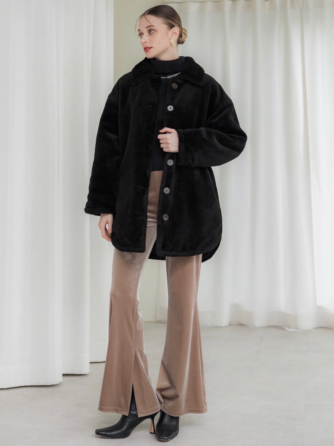 Slit Turtle Knit Top