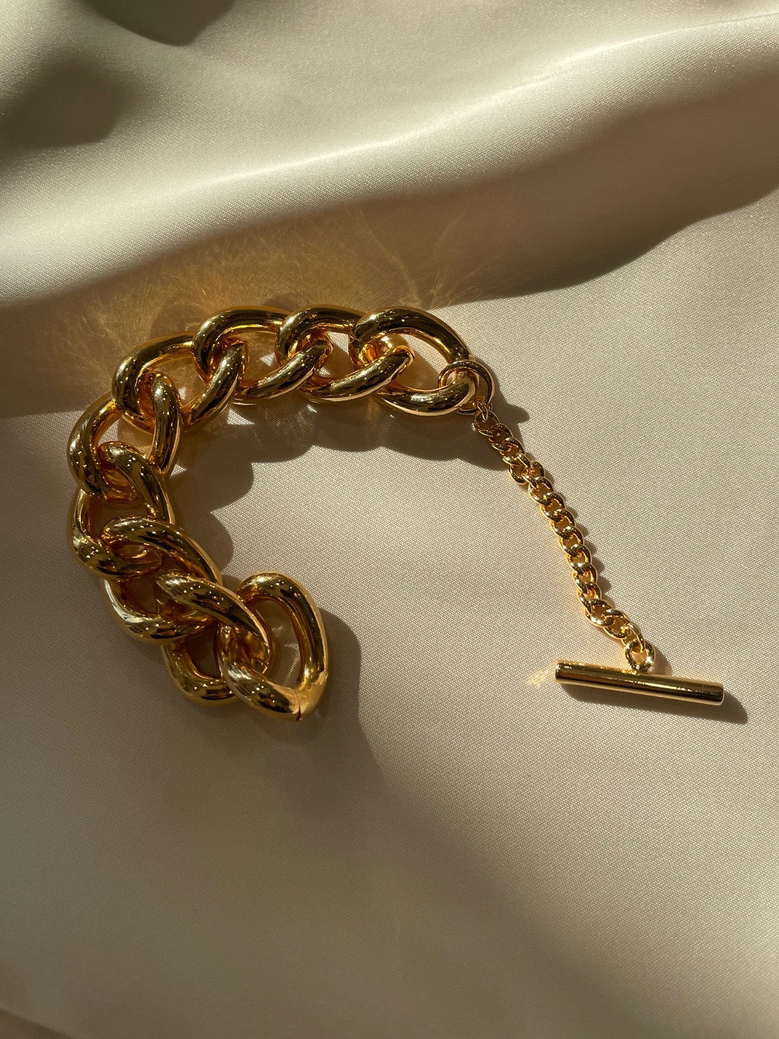 Volume Mantel Bracelet