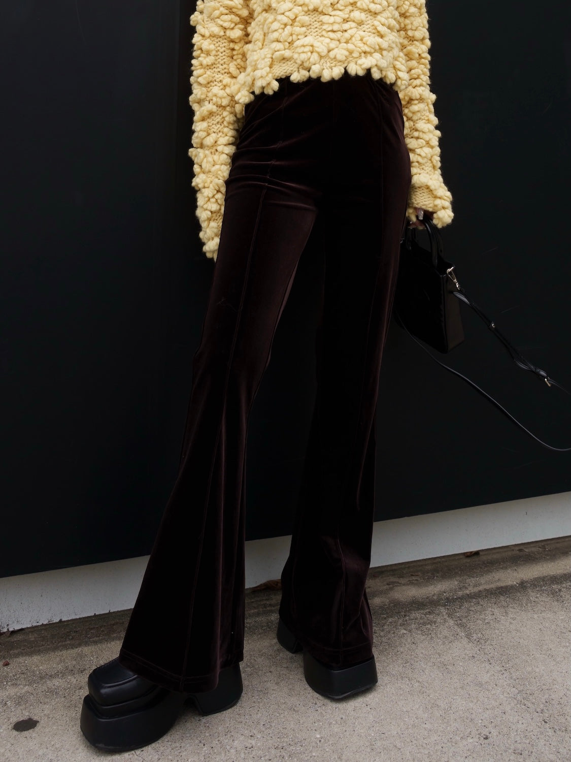 Relax フレア ベロアパンツ