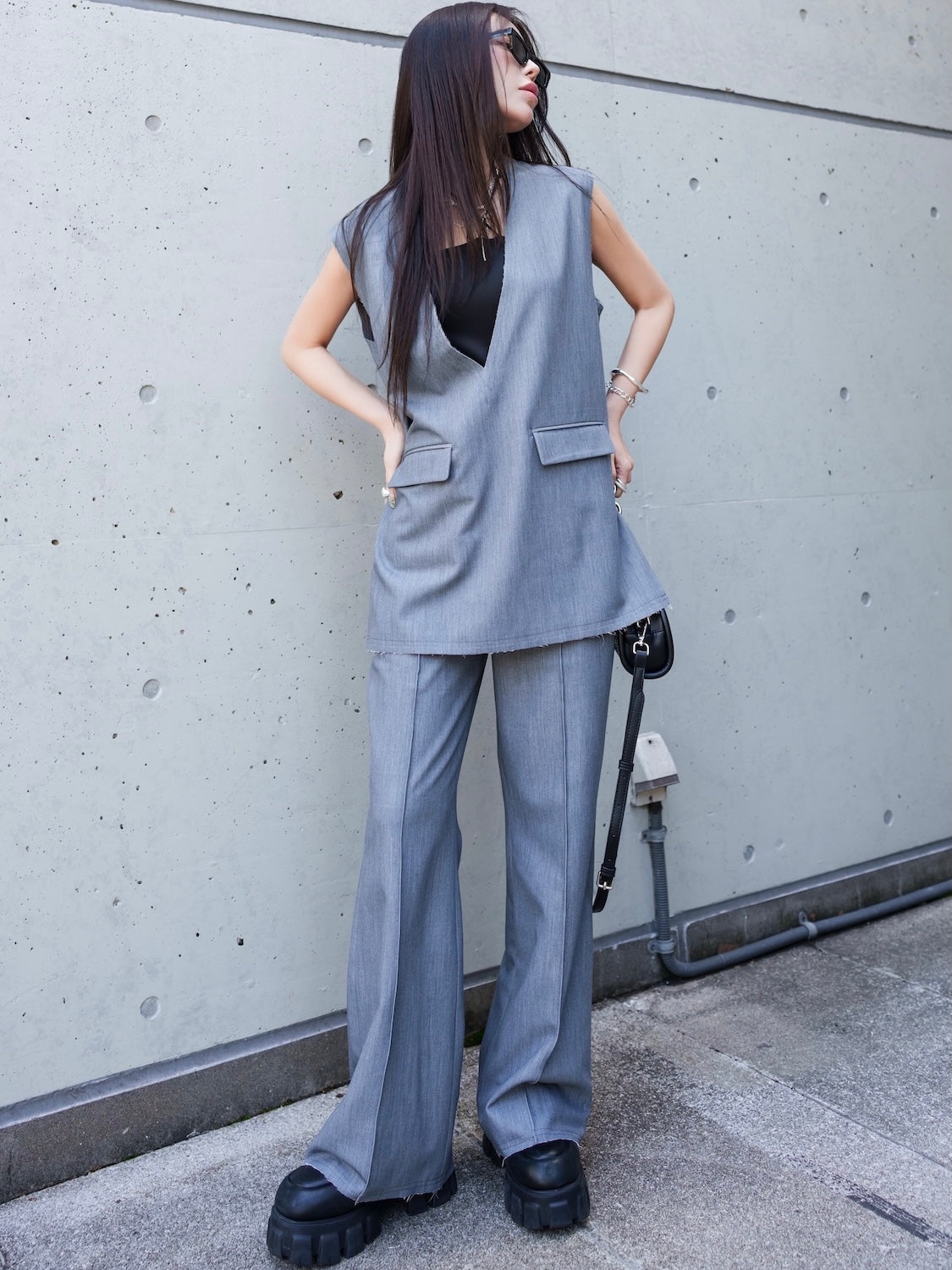 MODEL:159cm<br>COLOR:グレー