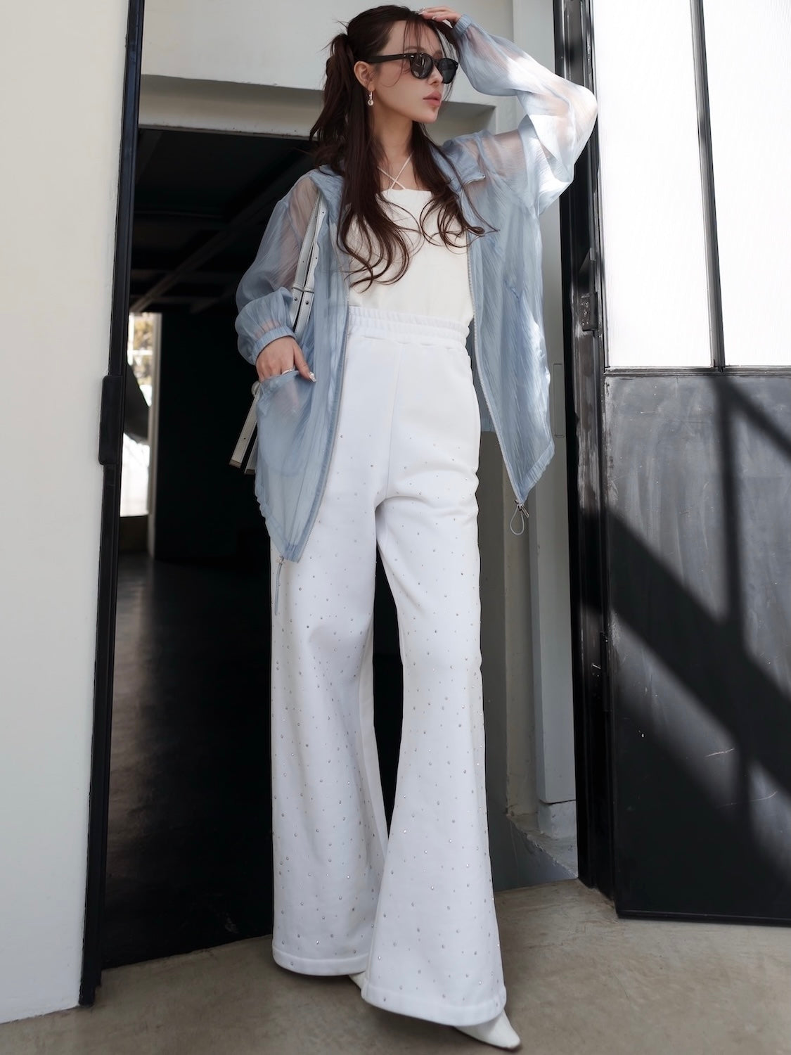 MODEL:159cm<br>COLOR:ホワイト