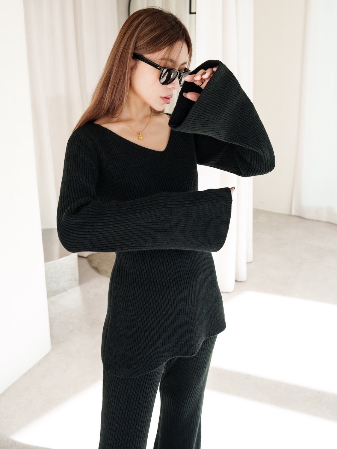 Design Neck Knit Set Up