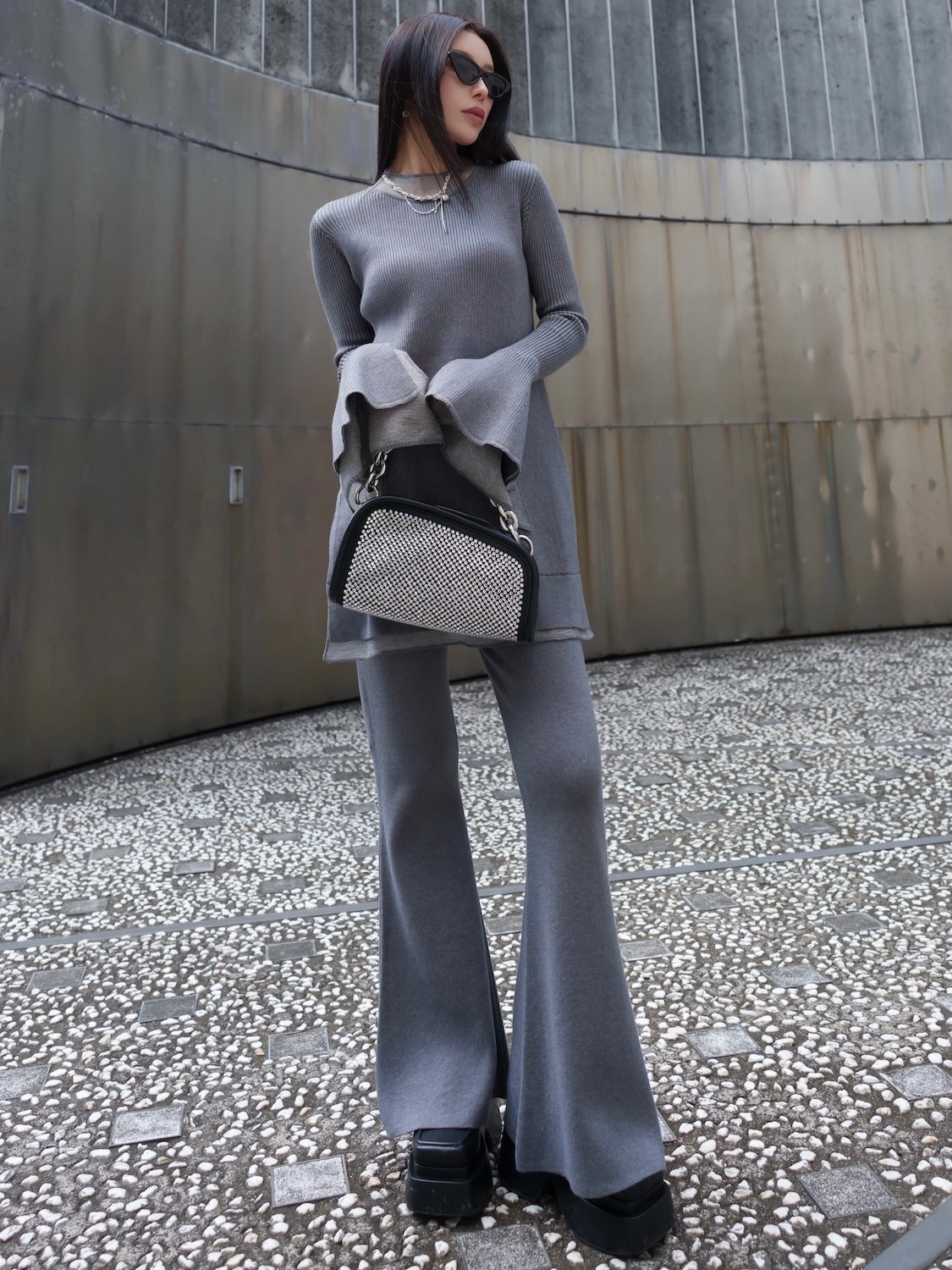 MODEL:159cm