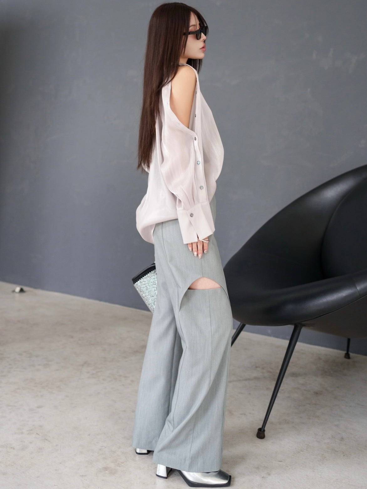 Side Hole Straight Slacks