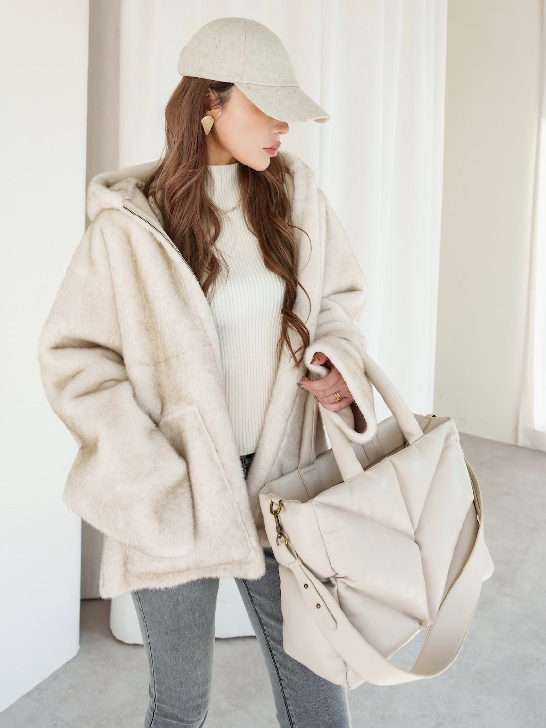 COLOR:アイボリー