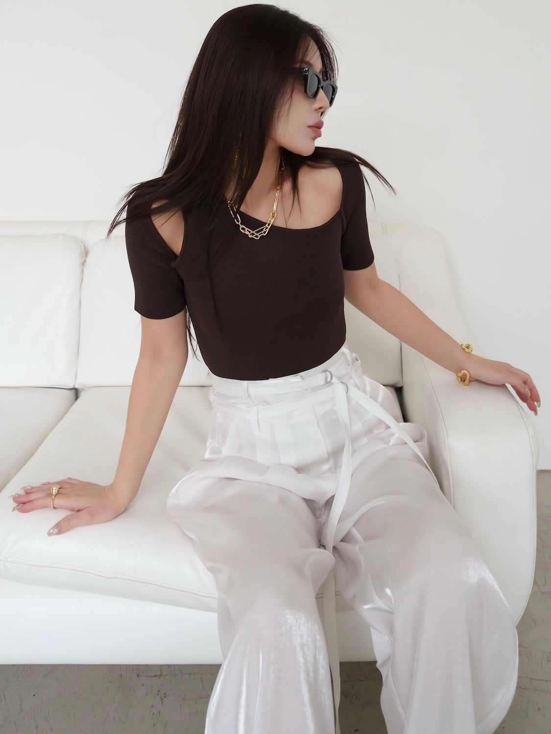 Asymmetrical short-sleeve knit