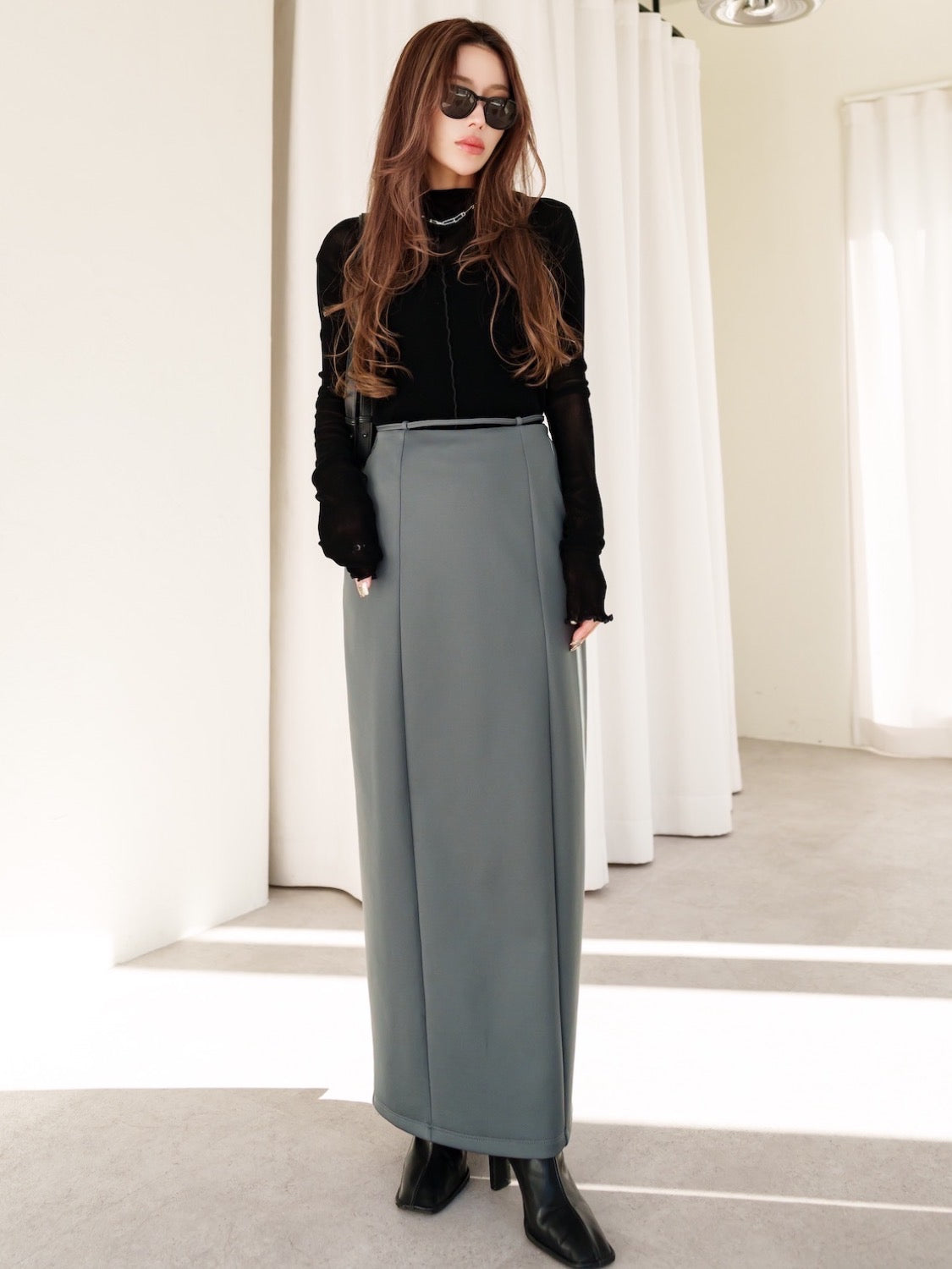 MODEL:159cm<br>COLOR:チャコール