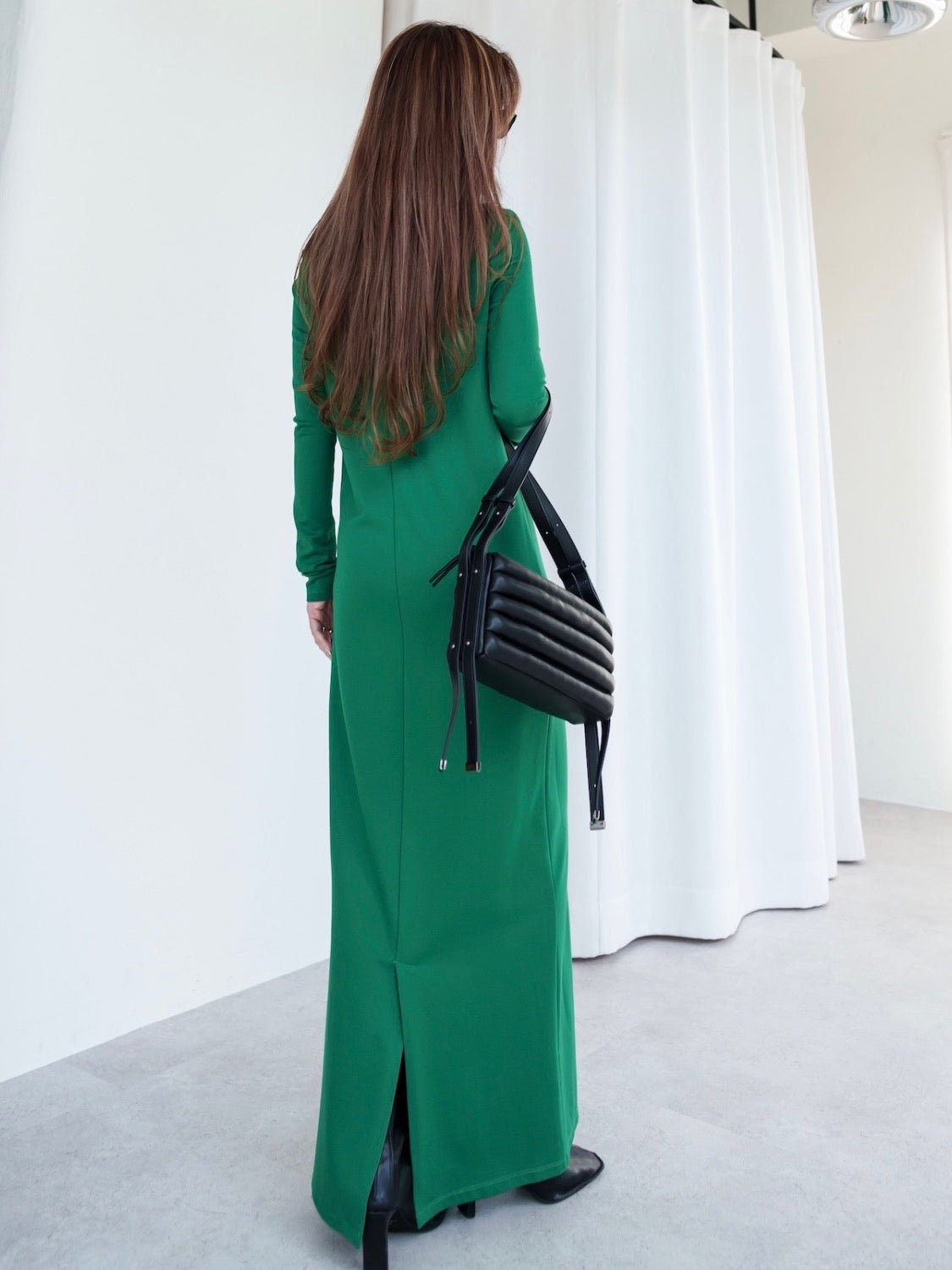 MODEL:159cm<br>COLOR:グリーン