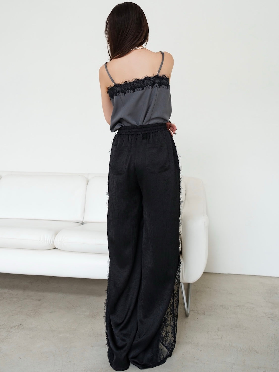 Switch レース サテン ワイドパンツ