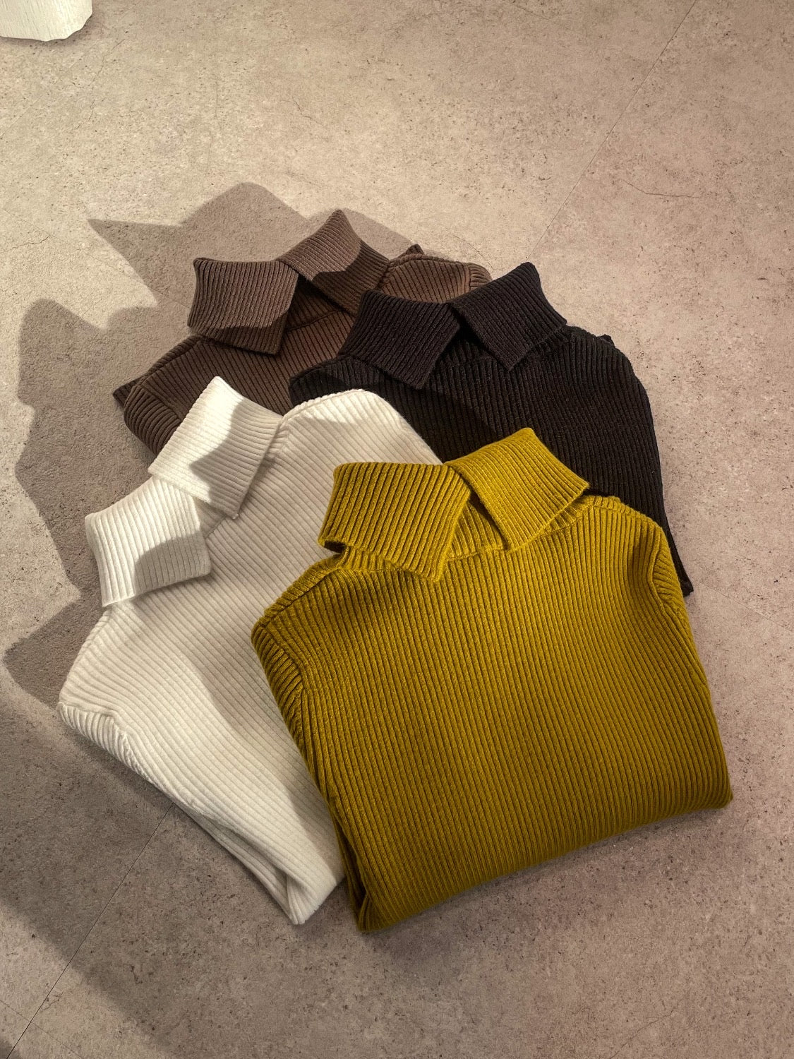 Slit Turtle Knit Top