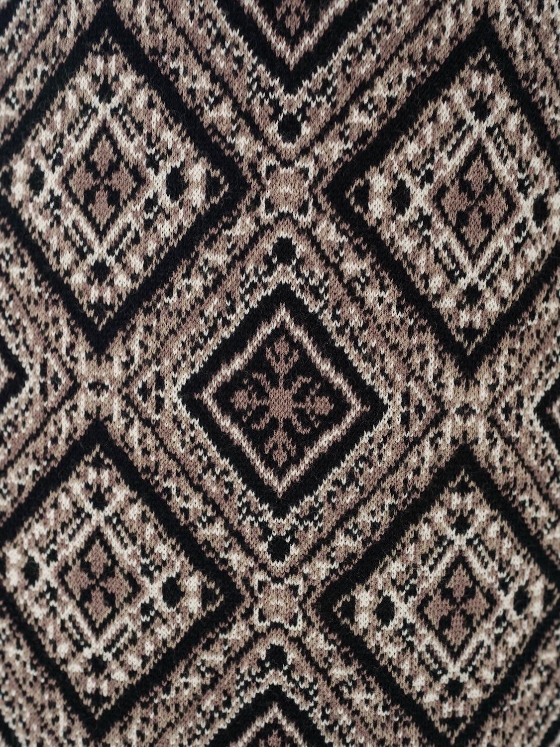 Tile jacquard knit set up