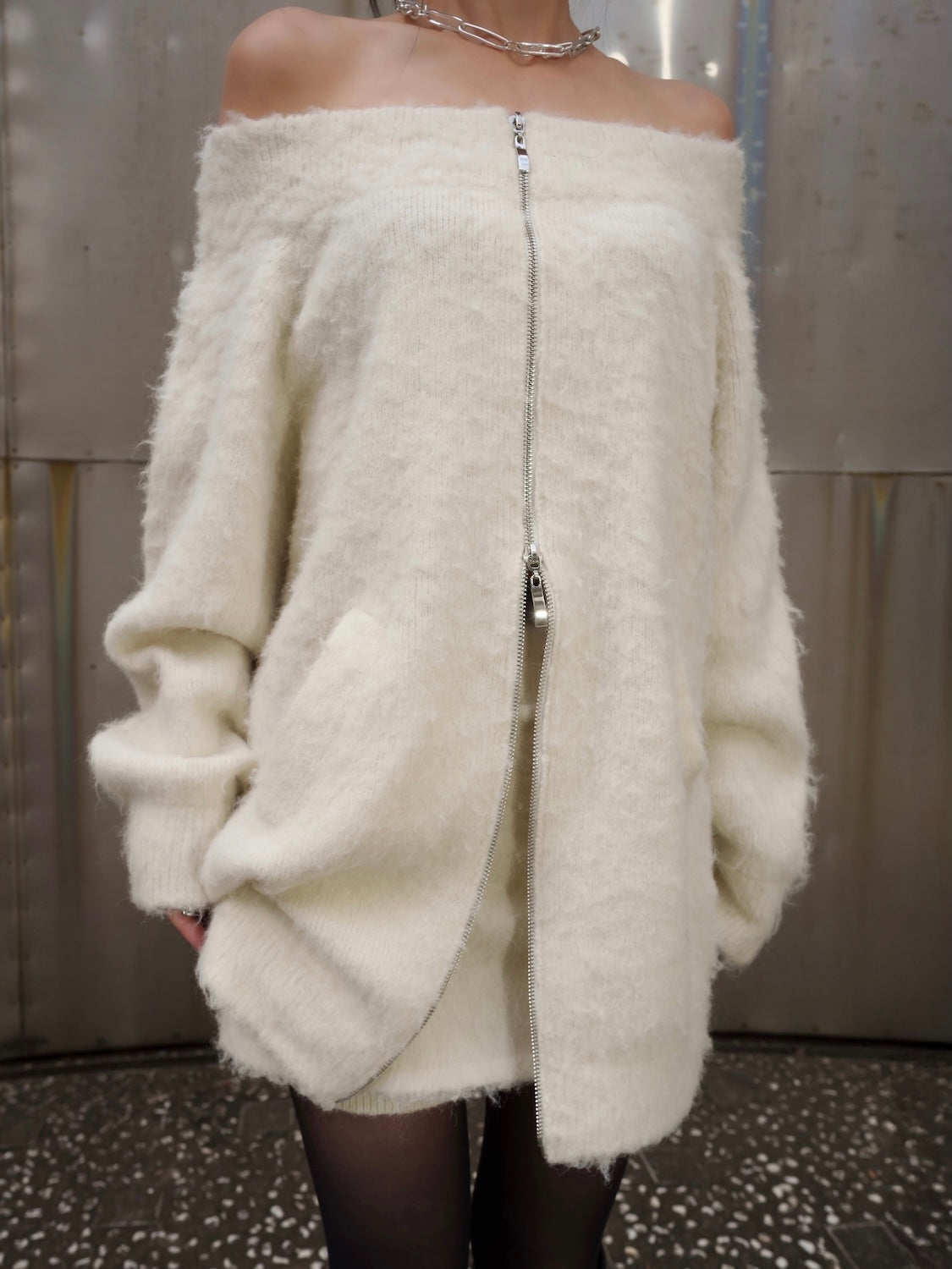 オフショルダー フロント Zip KNIT