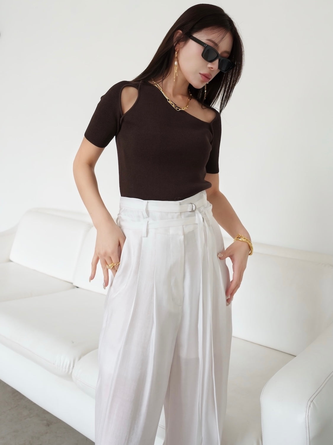 Asymmetrical short-sleeve knit