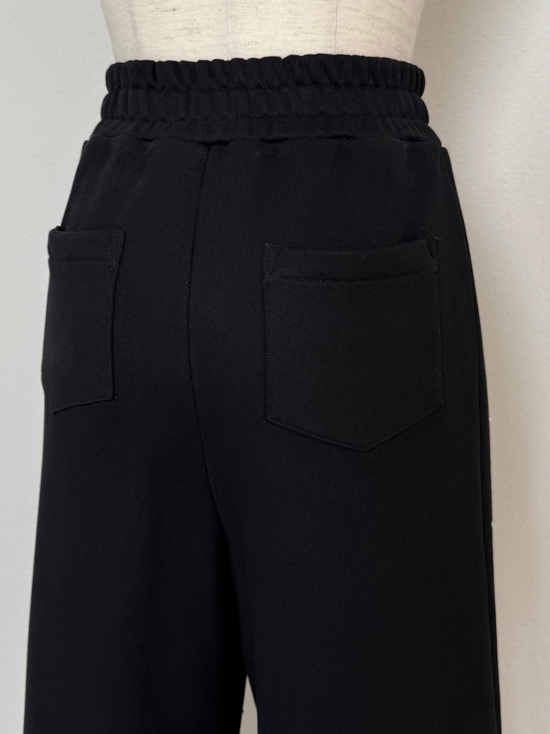 Cut-off Sweat Wide Pants