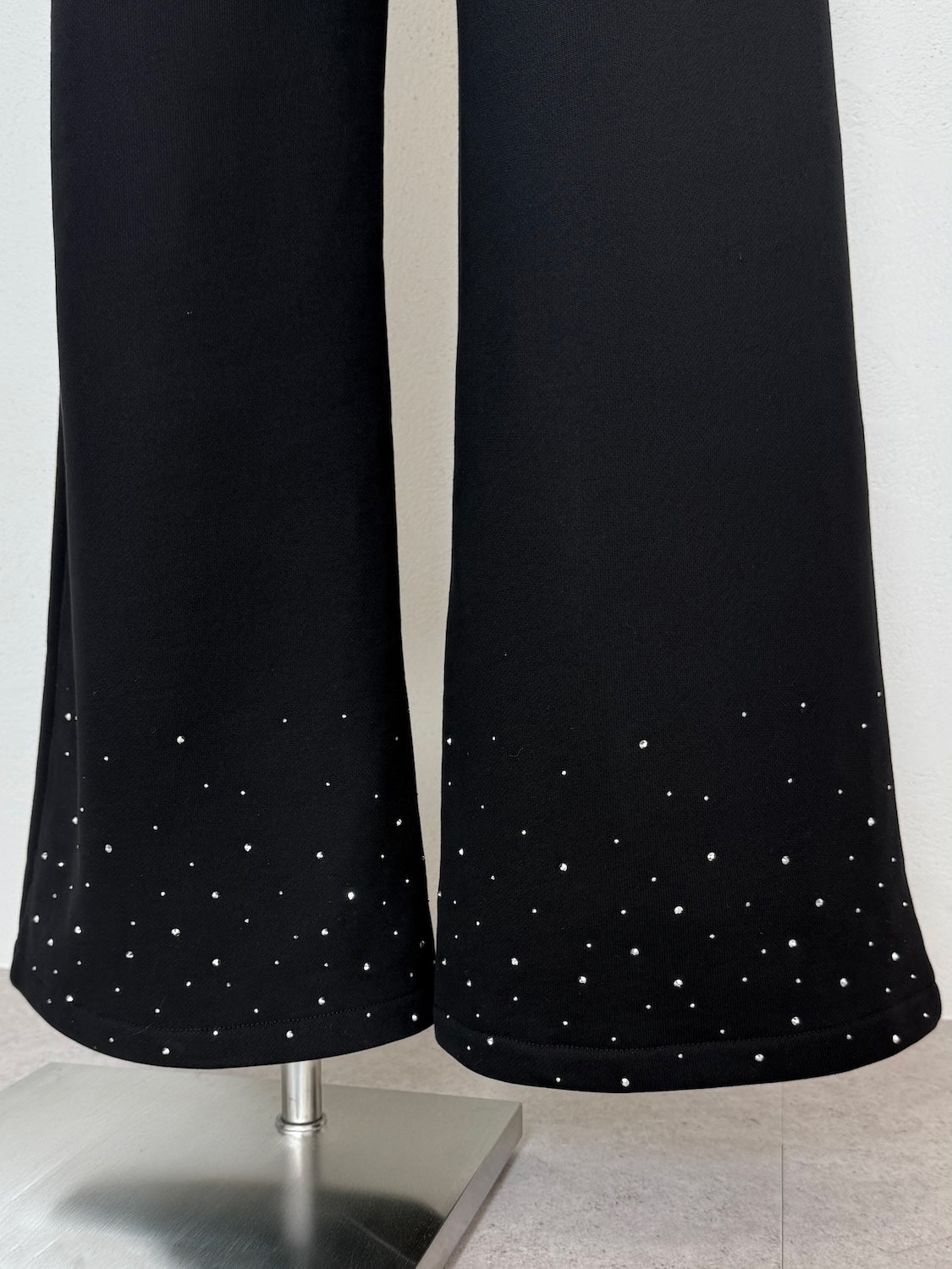 Stone Sweat Wide Pants