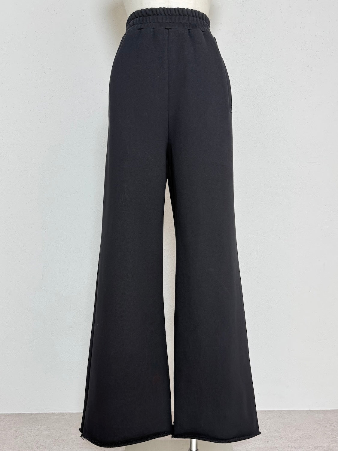 Cut-off Sweat Wide Pants
